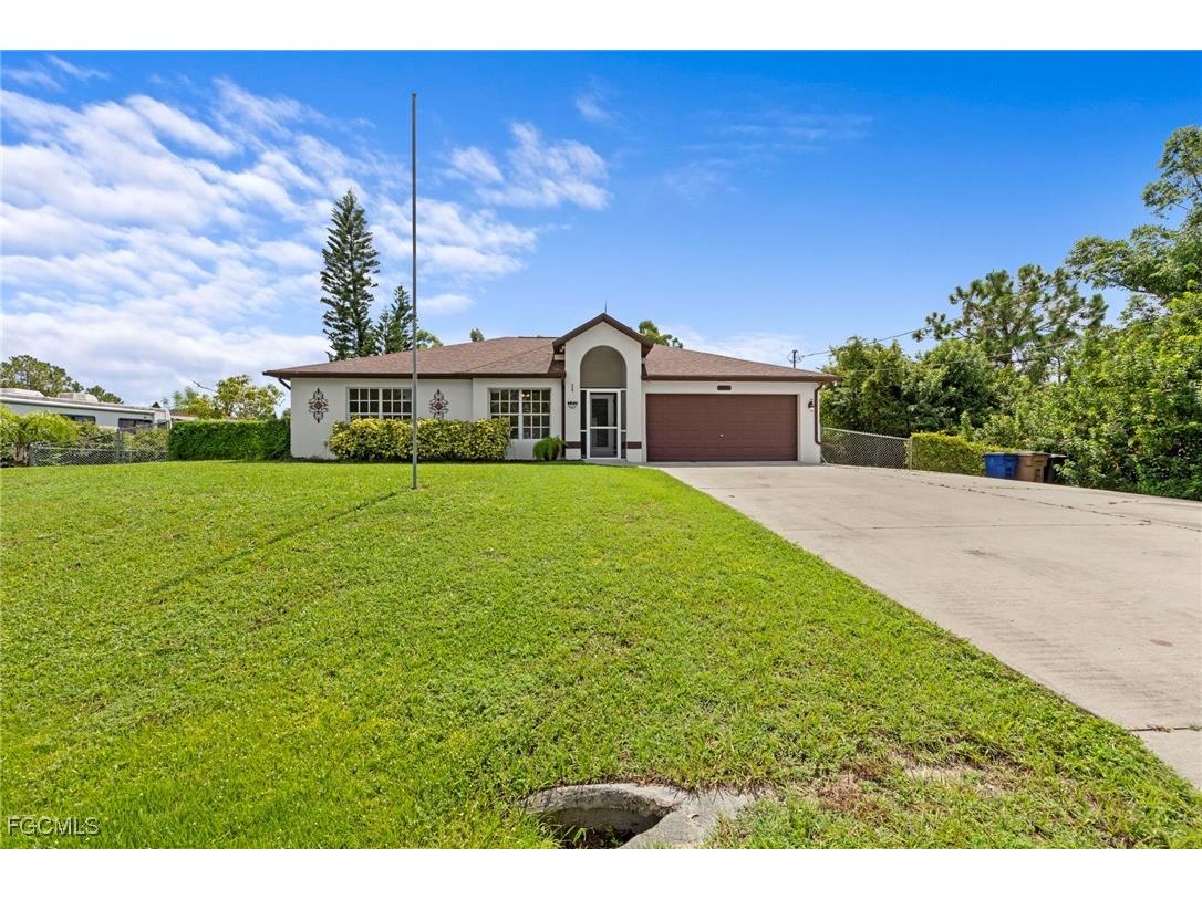 816 Agnes Avenue Lehigh Acres FL 33971 2025005375 image1