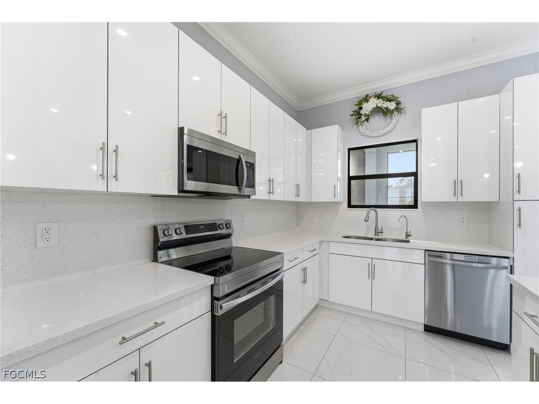 816 Bell Boulevard S Lehigh Acres FL 33974 2026008866 image3