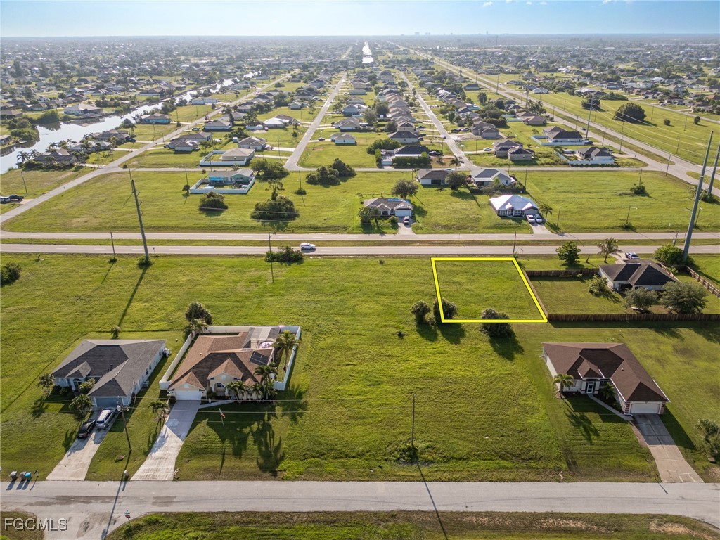 816 El Dorado Boulevard N Cape Coral FL 33993 2025001977 image13