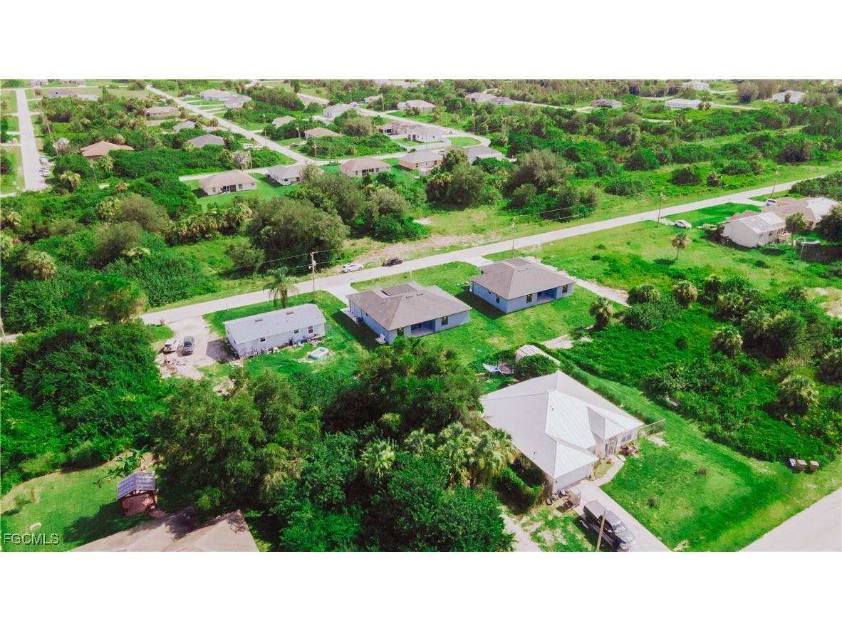 816 Frederick Reid Street E Lehigh Acres FL 33974 2025012040 image8
