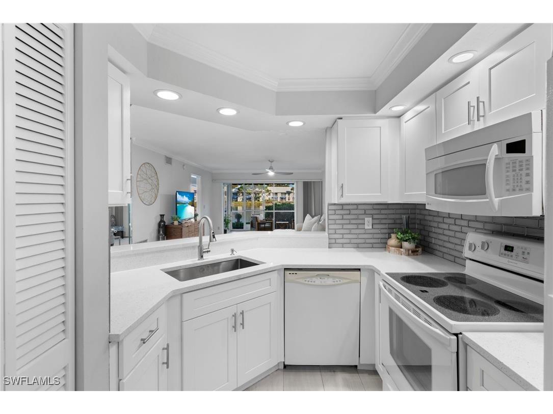 816 Gulf Pavilion Drive #102 Naples FL 34108 225079487 image10