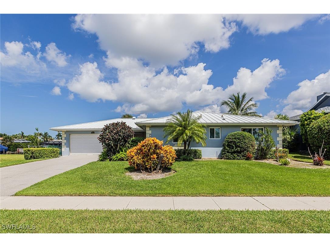 816 Manor Terrace Marco Island FL 34145 225072601 image1