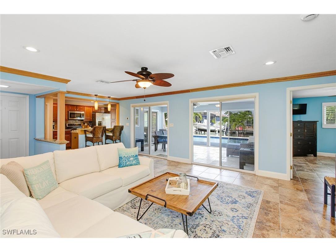 816 Manor Terrace Marco Island FL 34145 225072601 image4