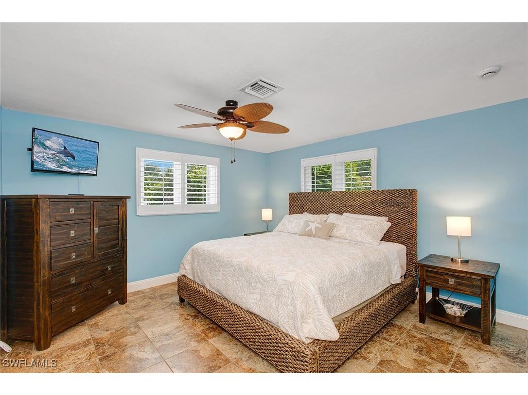 816 Manor Terrace Marco Island FL 34145 225072601 image9