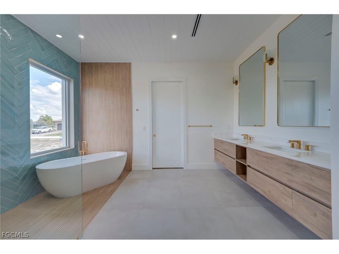 816 NW 39th Avenue Cape Coral FL 33993 2026010587 image24