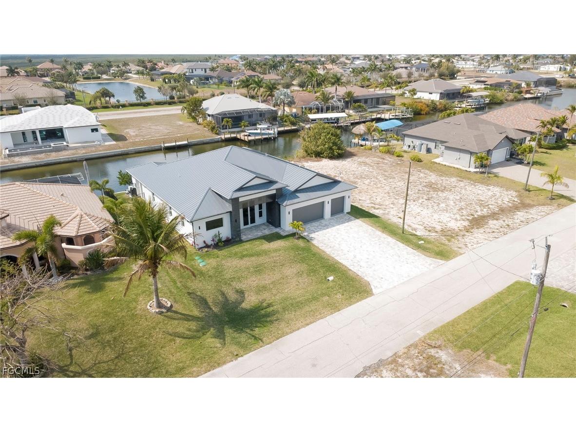 816 NW 39th Avenue Cape Coral FL 33993 2026010587 image45