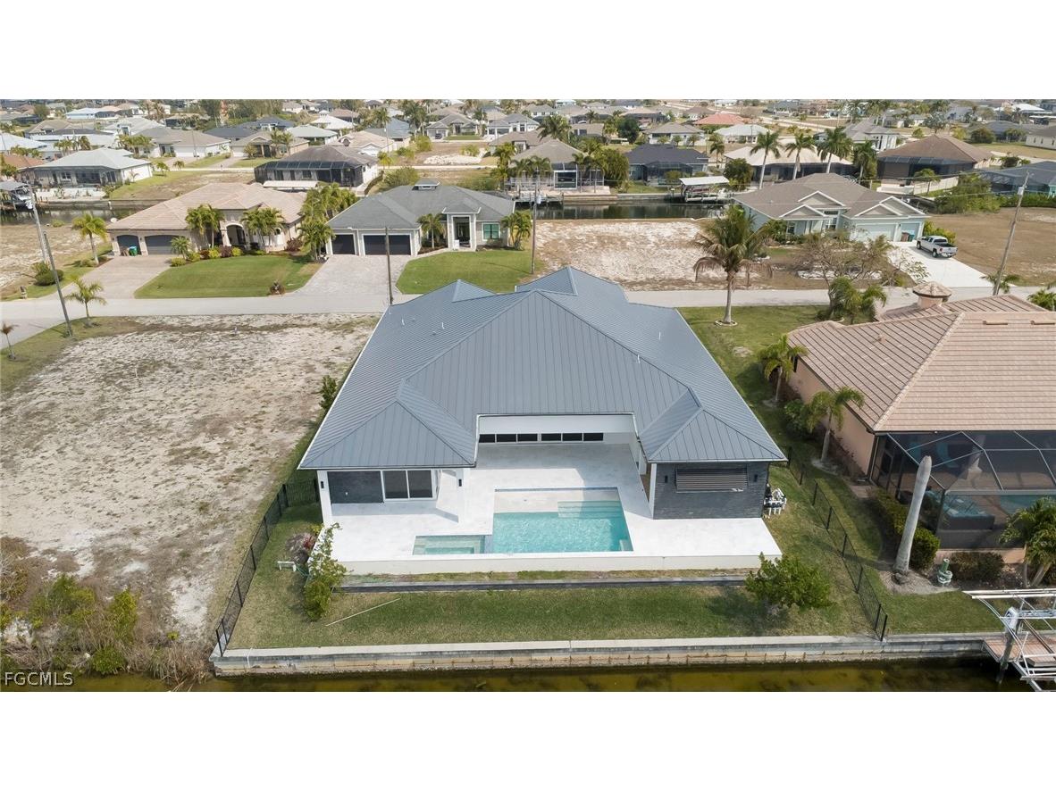 816 NW 39th Avenue Cape Coral FL 33993 2026010587 image48