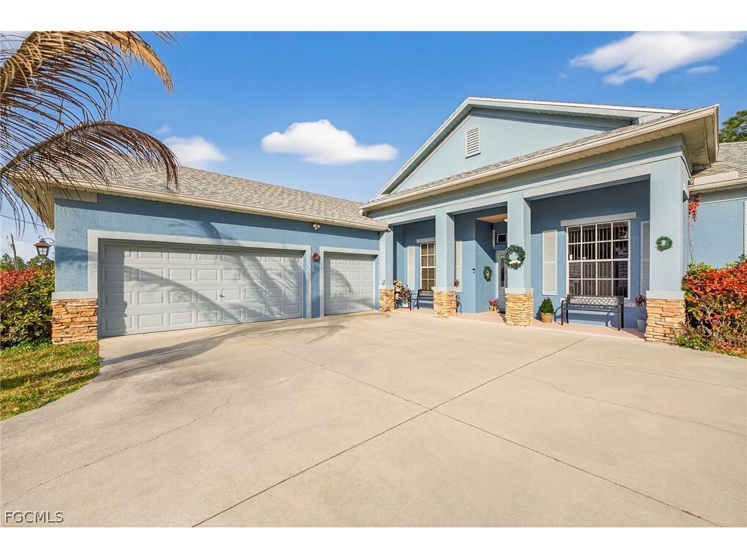 816 Palmetto Avenue Lehigh Acres FL 33972 2026007935 image2