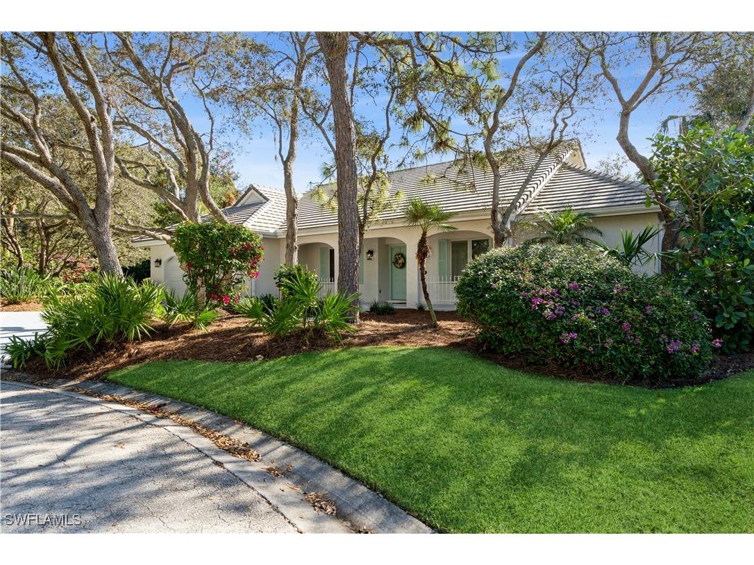 816 Turkey Oak Lane E Naples FL 34108 225002250 image1