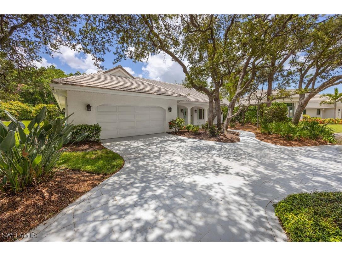 816 Turkey Oak Lane Naples FL 34108 225056048 image1