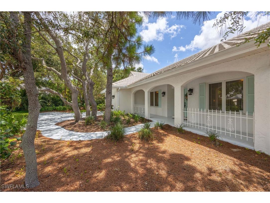 816 Turkey Oak Lane Naples FL 34108 225056048 image2