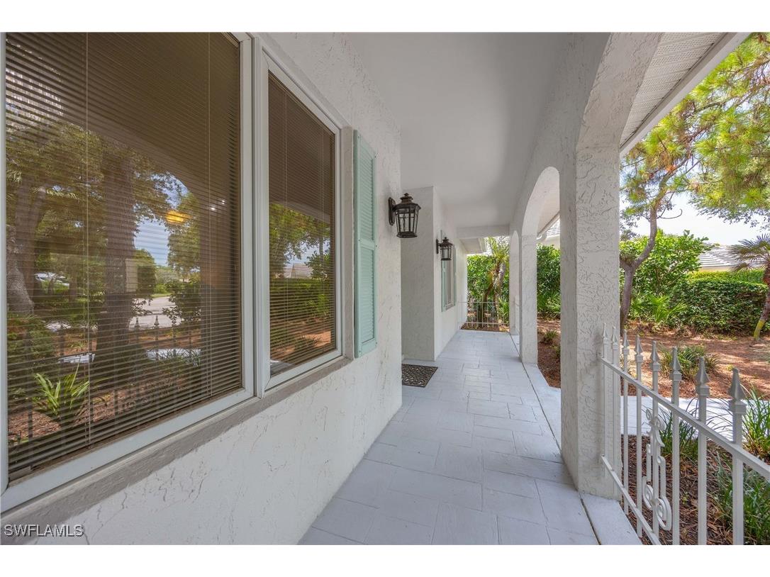 816 Turkey Oak Lane Naples FL 34108 225056048 image3