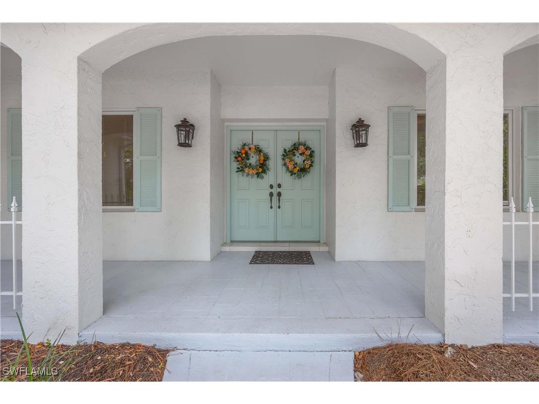 816 Turkey Oak Lane Naples FL 34108 225056048 image4