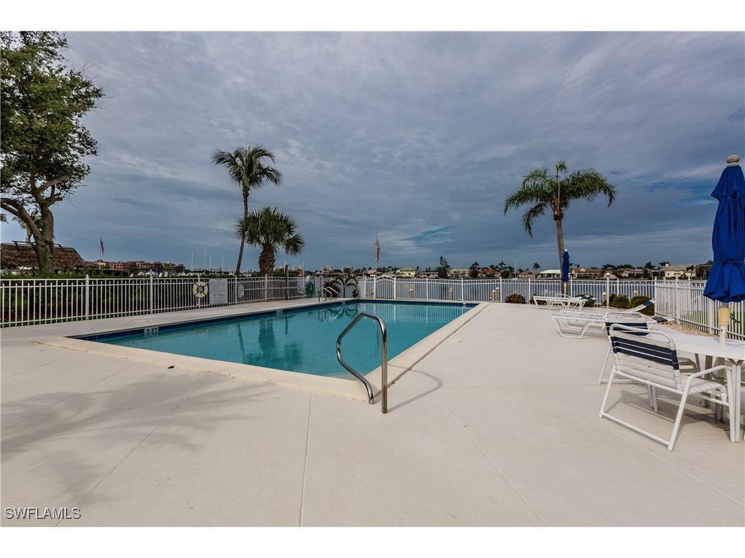 816 W Elkcam Circle #305 Marco Island FL 34145 225082989 image17