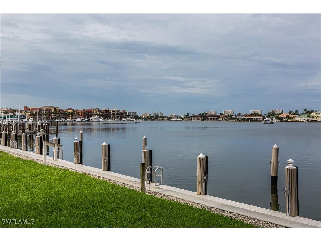 816 W Elkcam Circle #305 Marco Island FL 34145 225082989 image18