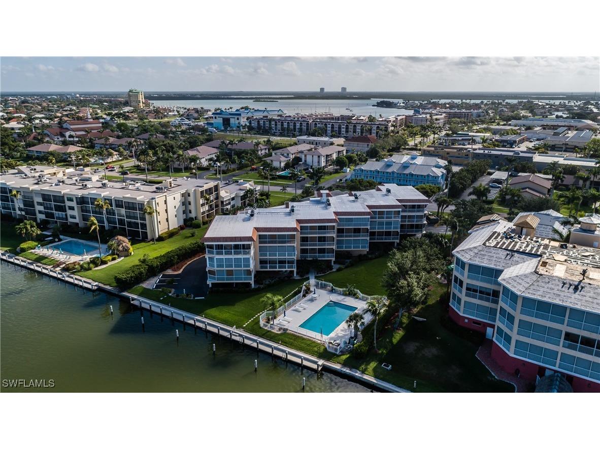 816 W Elkcam Circle #305 Marco Island FL 34145 225082989 image20