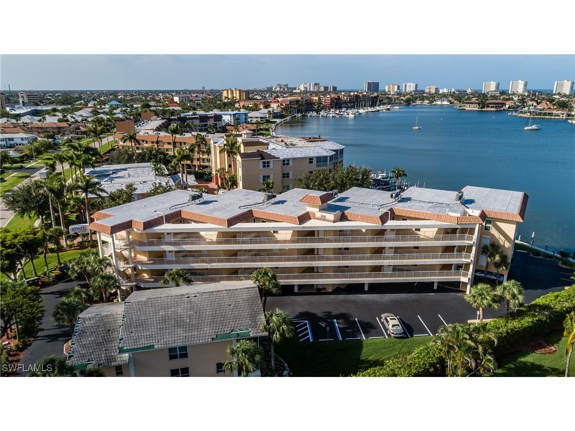 816 W Elkcam Circle #305 Marco Island FL 34145 225082989 image22