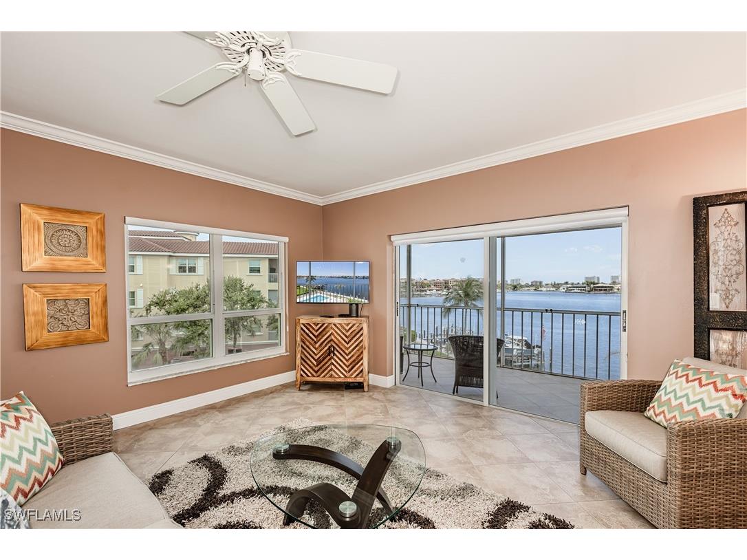 816 W Elkcam Circle #305 Marco Island FL 34145 225082989 image3