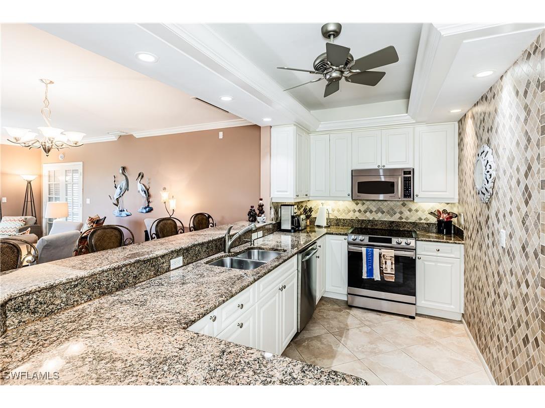 816 W Elkcam Circle #305 Marco Island FL 34145 225082989 image6