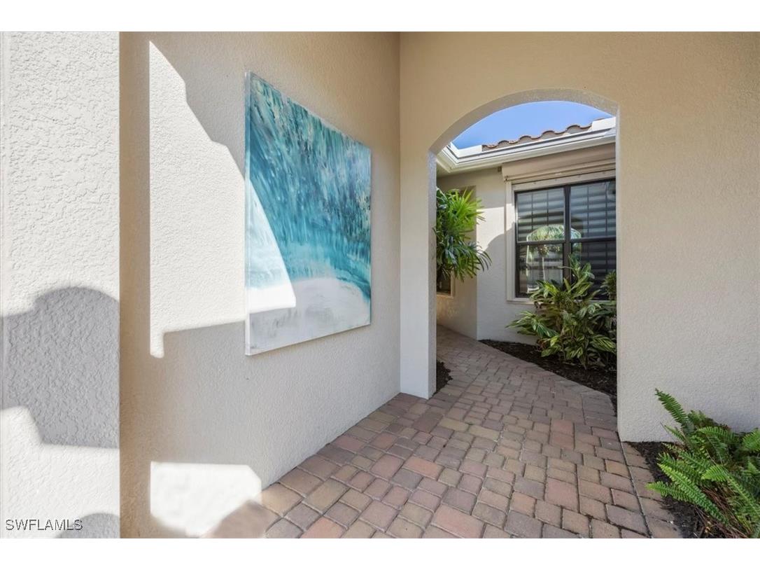 8160 Venetian Pointe Drive Fort Myers FL 33908 225075111 image4