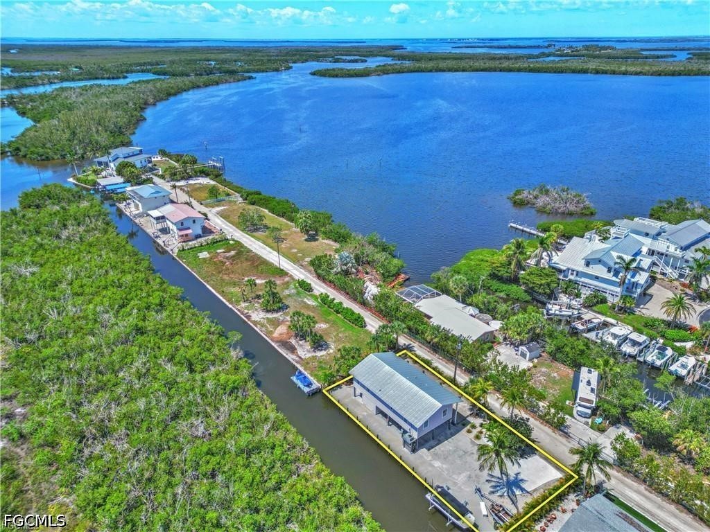8161 Moyer Lane Bokeelia FL 33922 2026028932 image4
