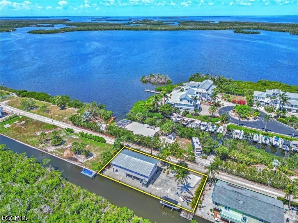 8161 Moyer Lane Bokeelia FL 33922 2026028932 image5