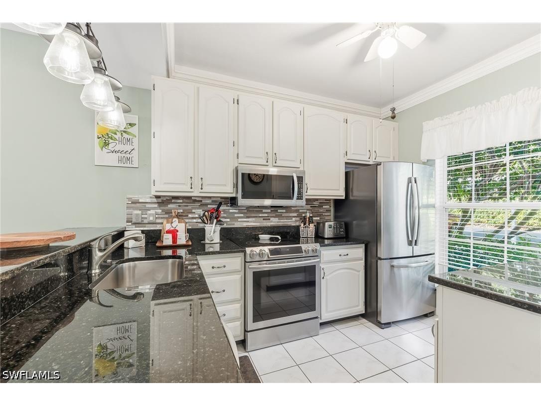 8161 Twelve Oaks Circle #512 Naples FL 34113 226014304 image4