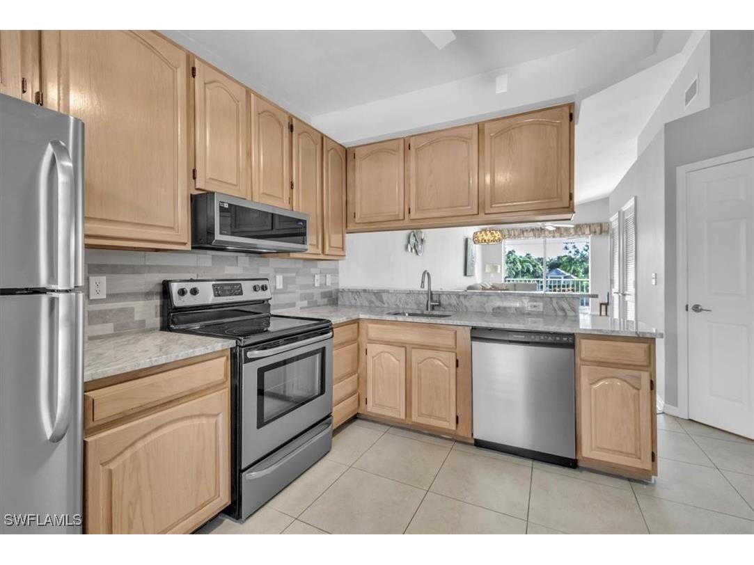 8161 Twelve Oaks Circle #523 Naples FL 34113 225005404 image16