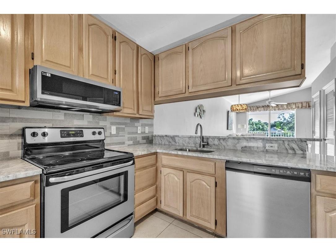8161 Twelve Oaks Circle #523 Naples FL 34113 225005404 image18