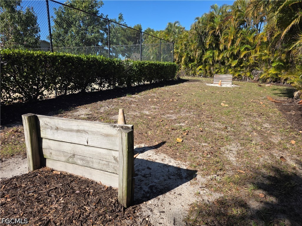 8162 Country Road #102 Fort Myers FL 33919 2026014128 image14