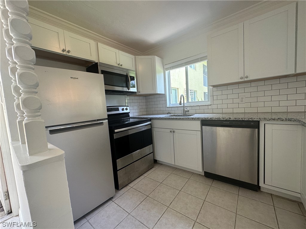 8162 Country Road #103 Fort Myers FL 33919 223060937 image1