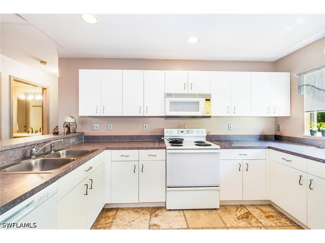 8164 Harrisburg Drive Fort Myers FL 33967 226017506 image4