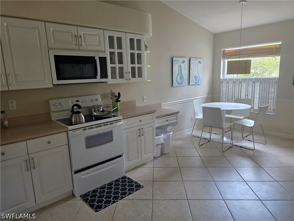 8164 Ibis Cove Circle #B202 Naples FL 34119 226019393 image5