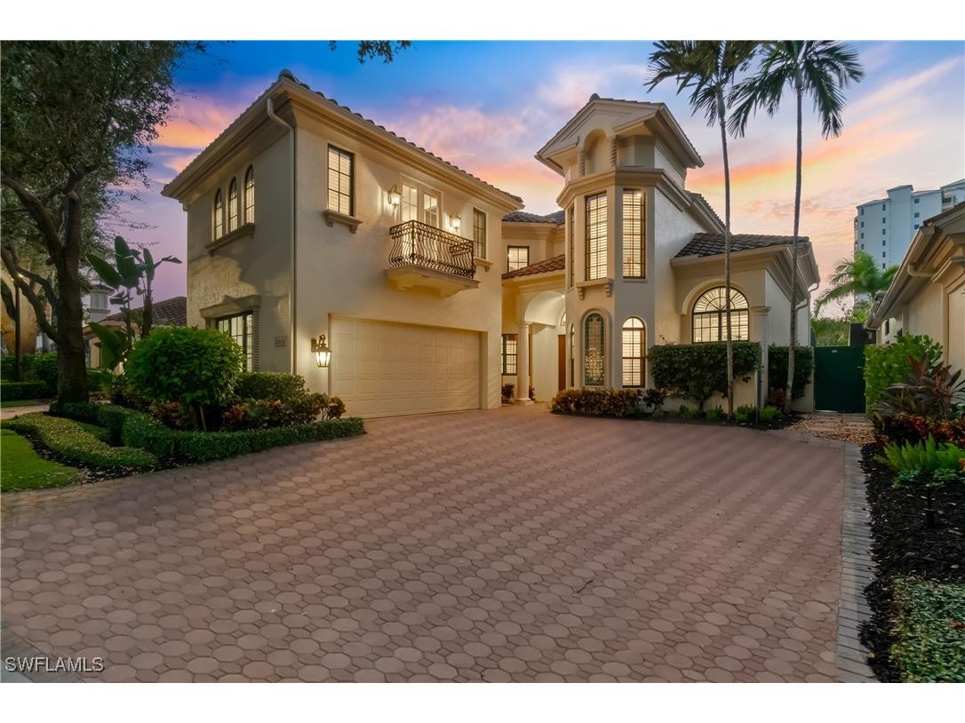 8169 Via Vecchia Naples FL 34108 225073279 image1