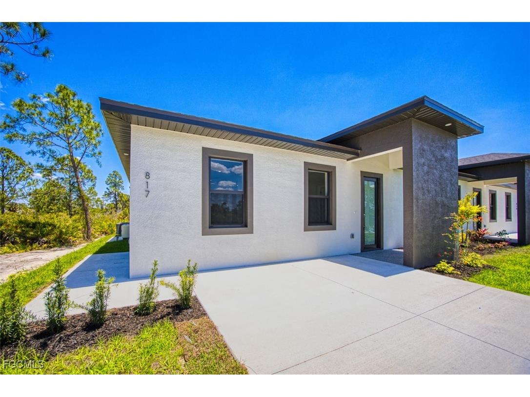 817-819 Eisenhower Boulevard Lehigh Acres FL 33974 2025014092 image14