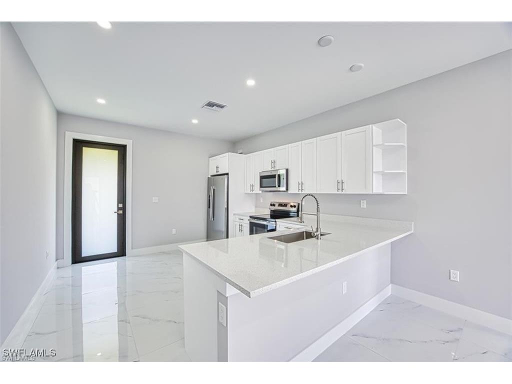 817/819 Eisenhower Boulevard Lehigh Acres FL 33974 226002013 image11