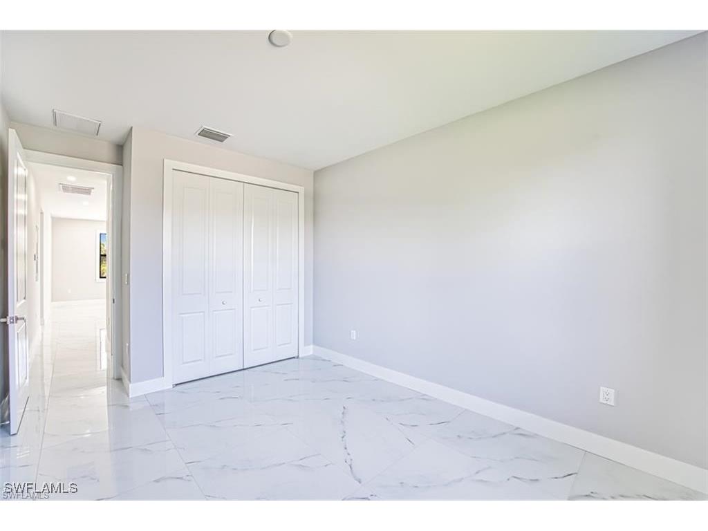 817/819 Eisenhower Boulevard Lehigh Acres FL 33974 226002013 image13