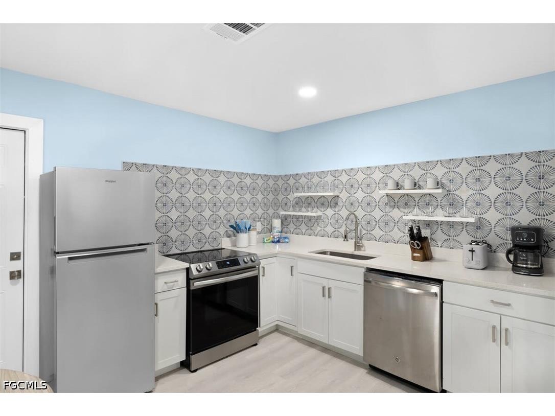 817-819 Indiana Avenue Fort Myers FL 33908 2026019292 image4