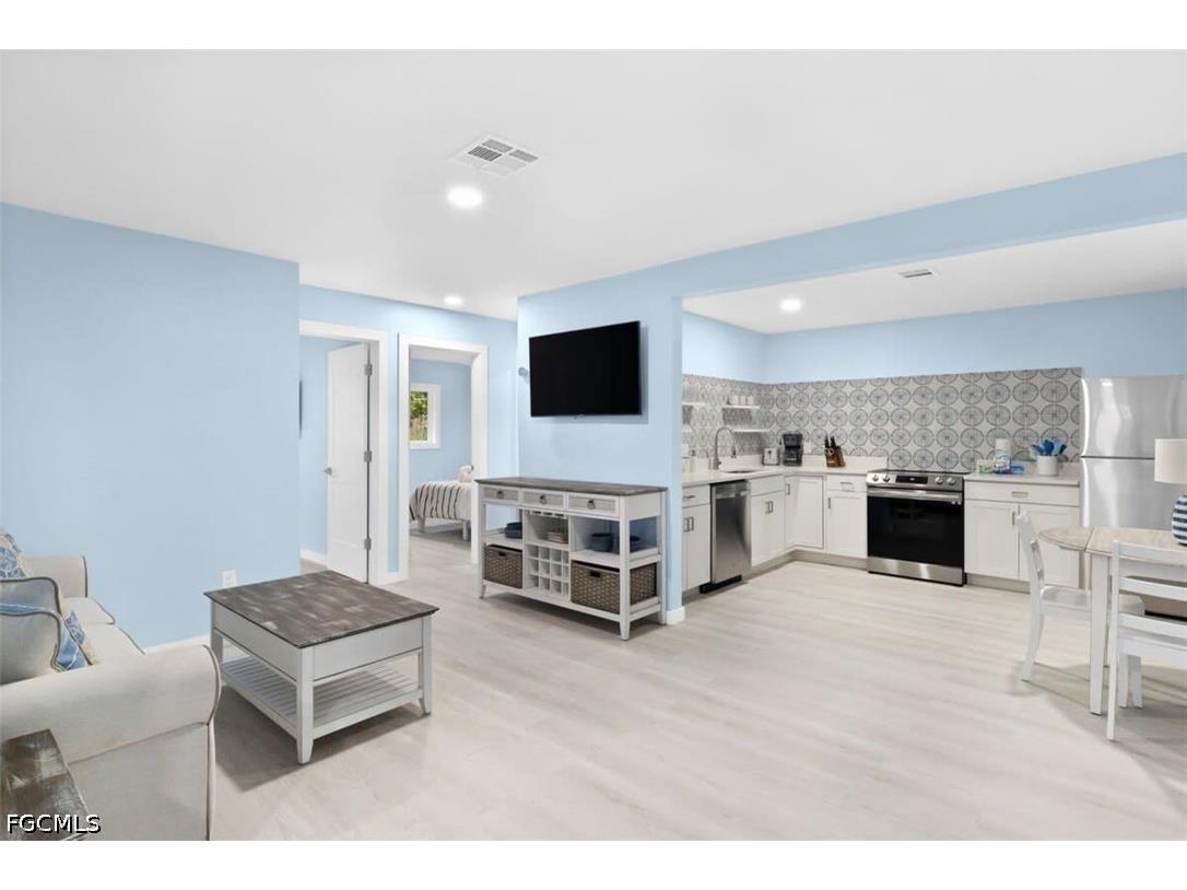 817-819 Indiana Avenue Fort Myers FL 33908 2026019292 image9