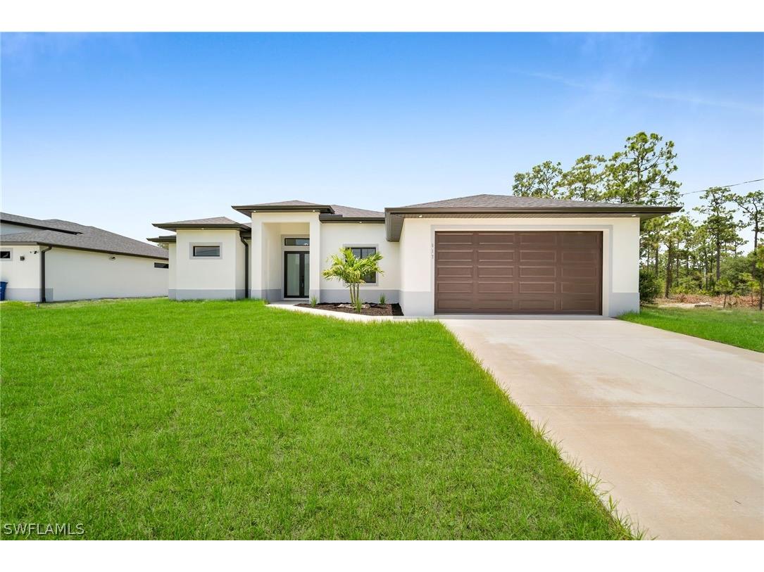 817 Calvin Avenue Lehigh Acres FL 33972 224042910 image1