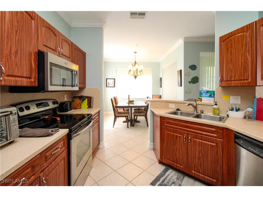 817 Carrick Bend Circle #101 Naples FL 34110 225051469 image34