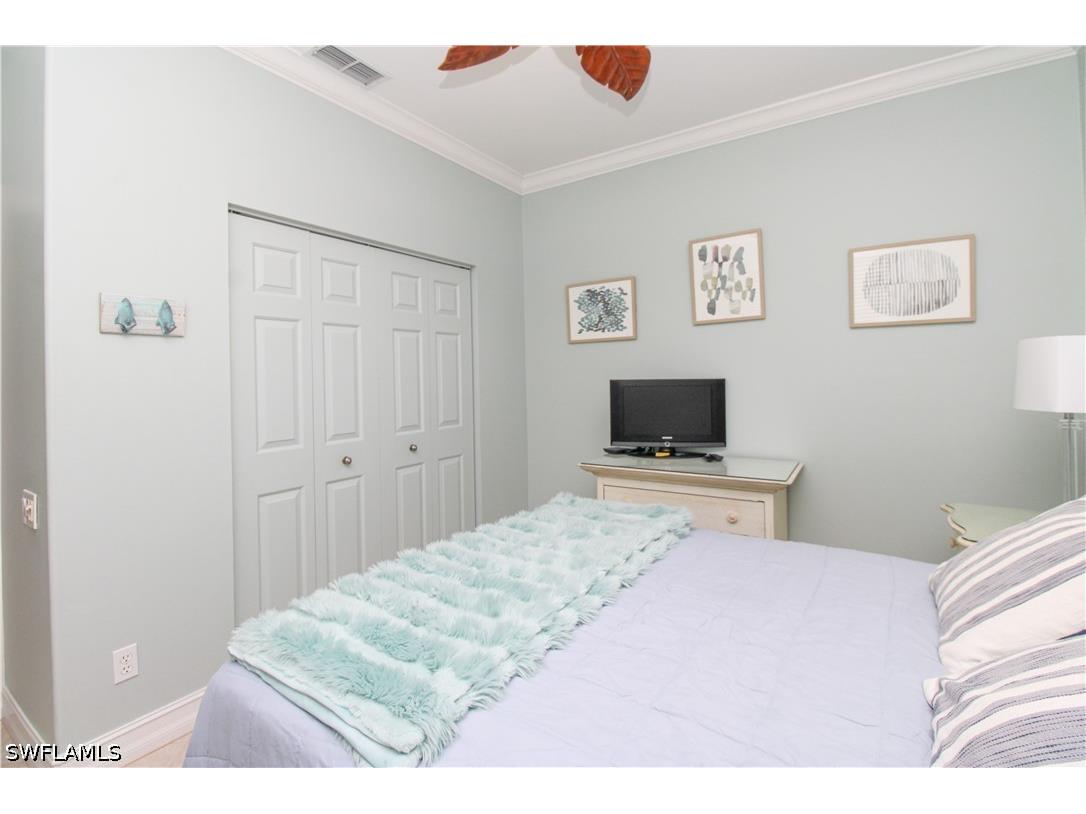 817 Carrick Bend Circle #101 Naples FL 34110 226017637 image18