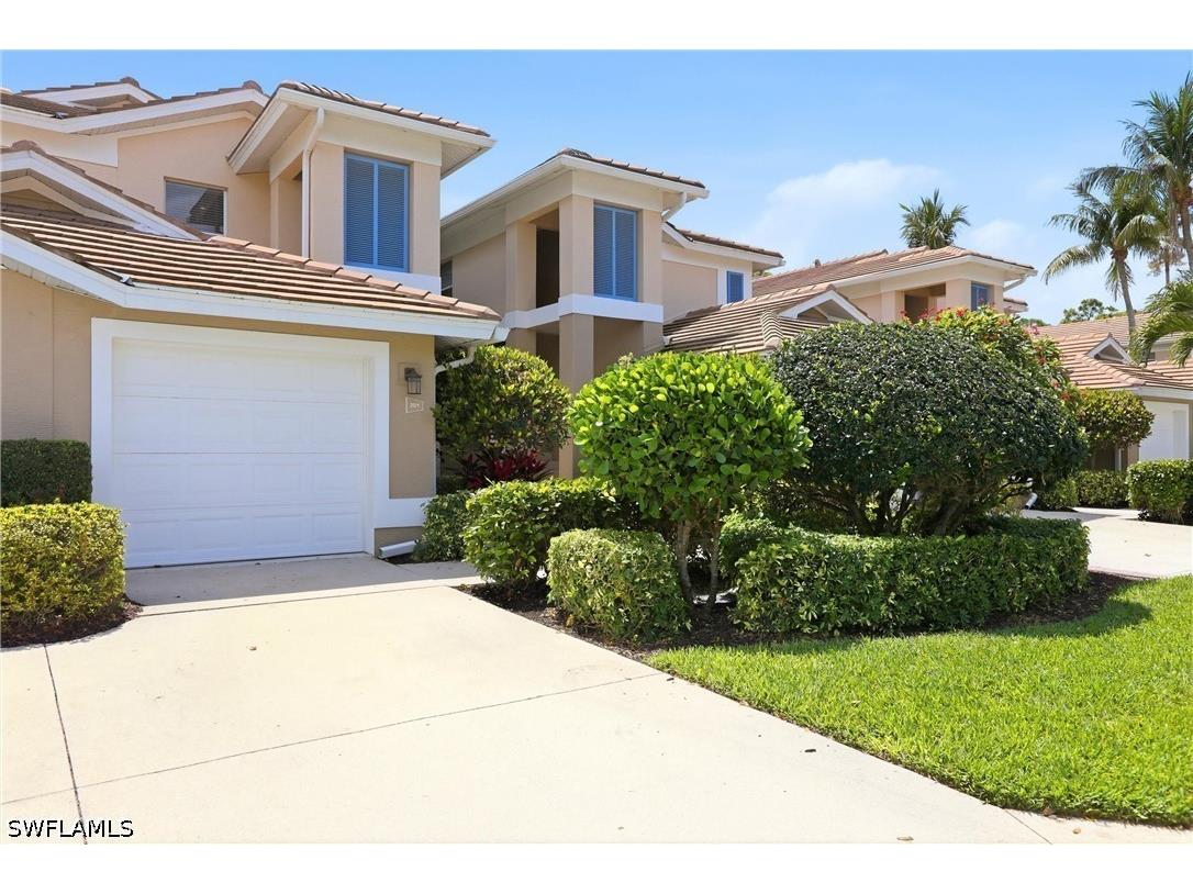 817 Carrick Bend Circle #201 Naples FL 34110 226014526 image1