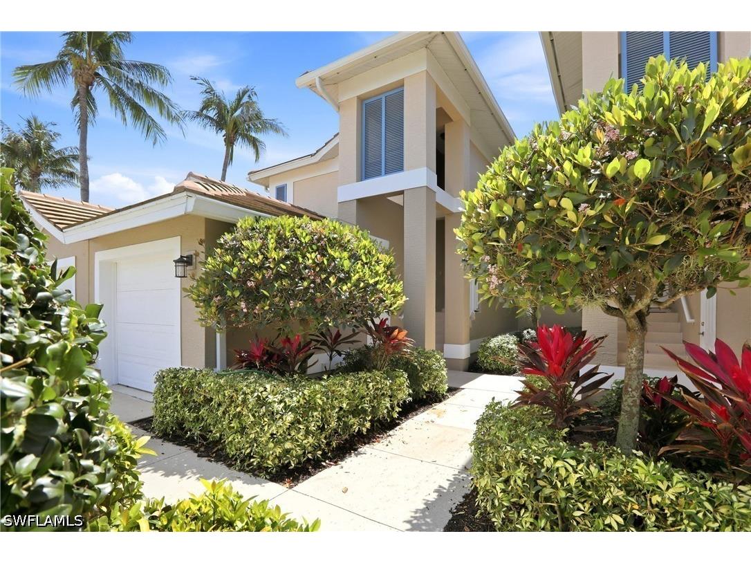 817 Carrick Bend Circle #201 Naples FL 34110 226014526 image2