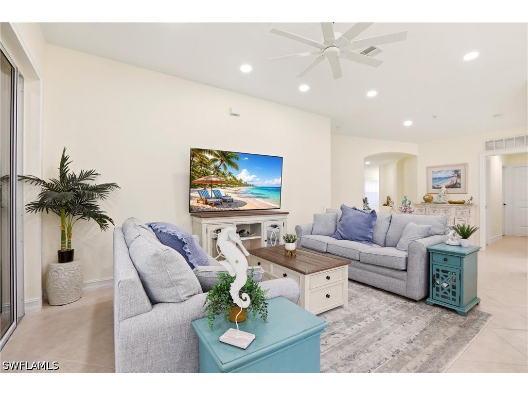 817 Carrick Bend Circle #201 Naples FL 34110 226014526 image4