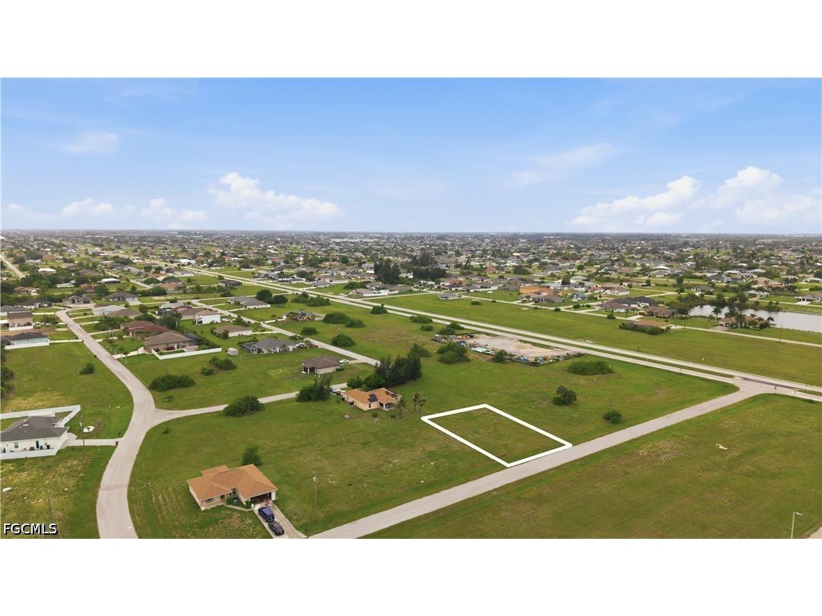 817 NW 31st Place Cape Coral FL 33993 2026022460 image1