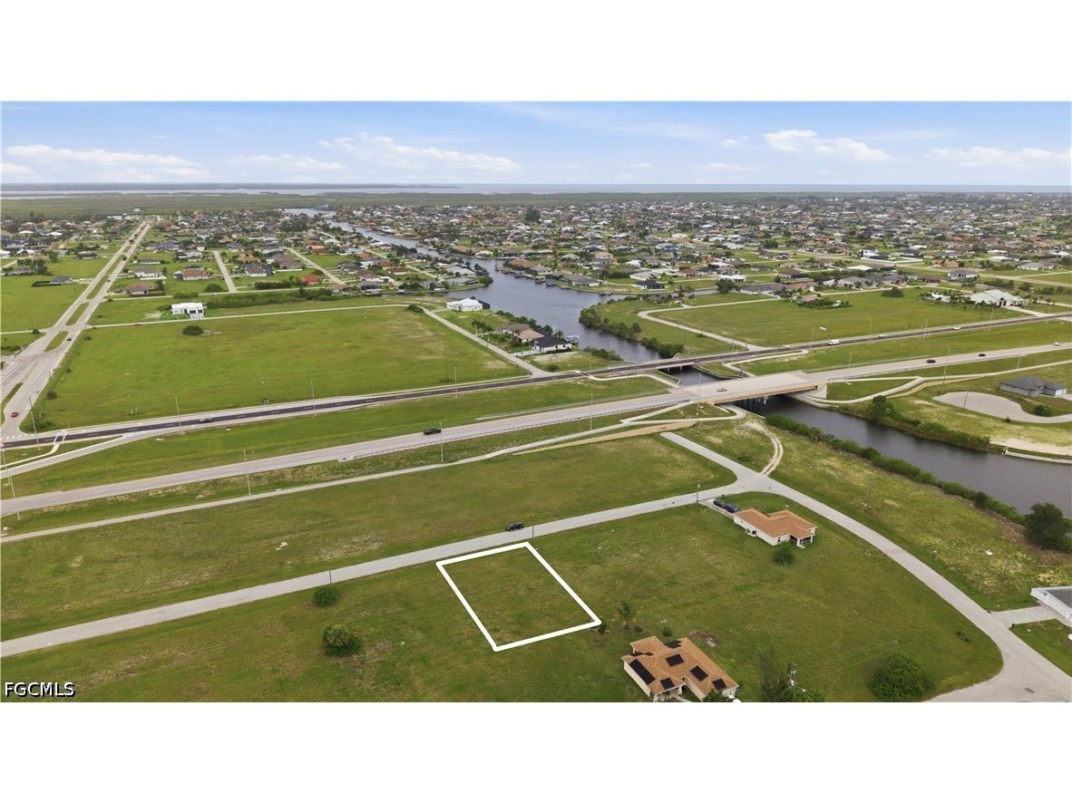 817 NW 31st Place Cape Coral FL 33993 2026022460 image4