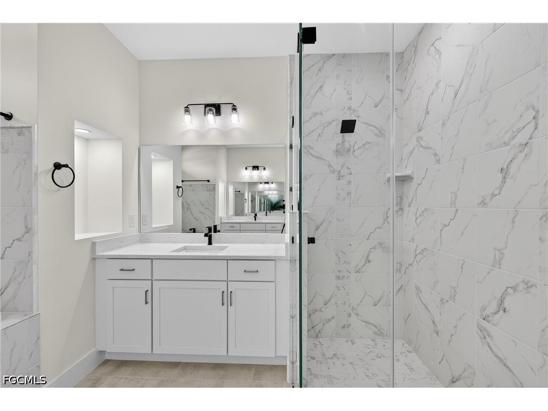 817 NW 38th Place Cape Coral FL 33993 2026023784 image22