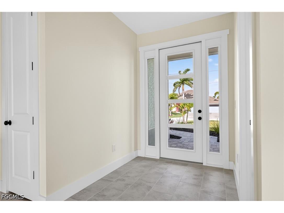 817 NW 38th Place Cape Coral FL 33993 2026023784 image4