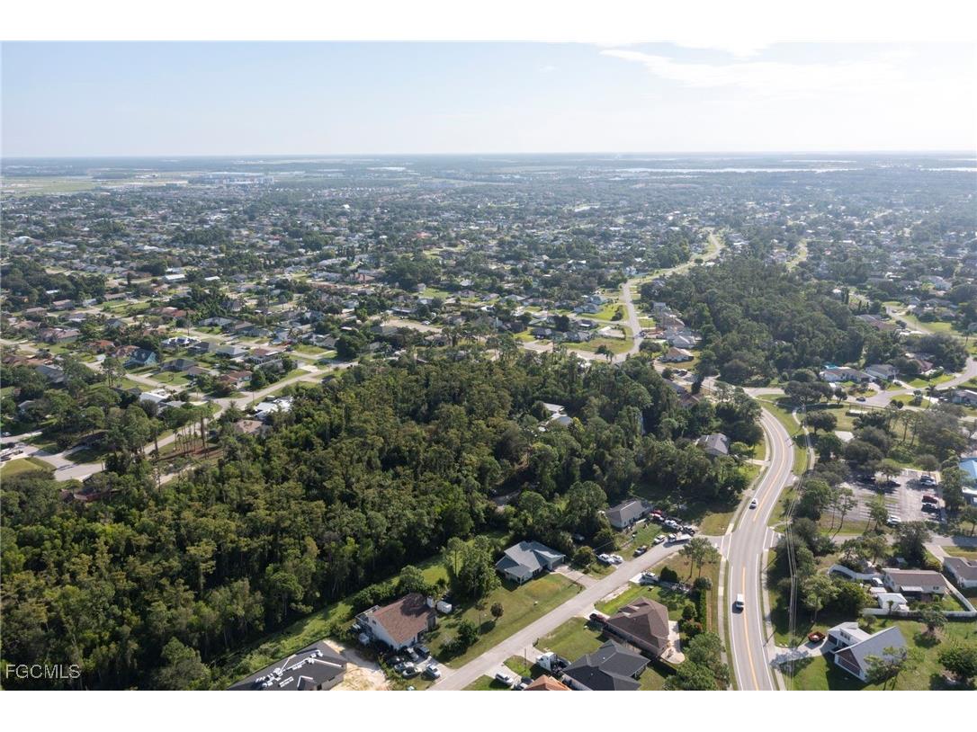 8177 8181 & 8089 Cypress Drive S Fort Myers FL 33967 2025007595 image10